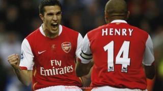 世俱杯直播-篮球欧冠直播：如何观看篮球欧冠的现场直播与赛况分析