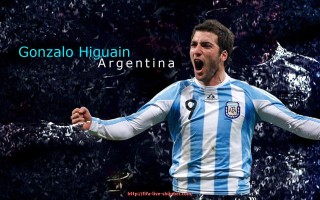 世俱杯直播-2024年老鹰队引入关键替补提升轮换深度增强比赛韧性